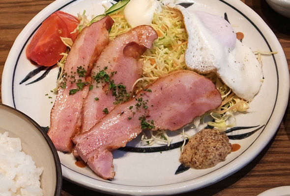 城川自然牧場のベーコン